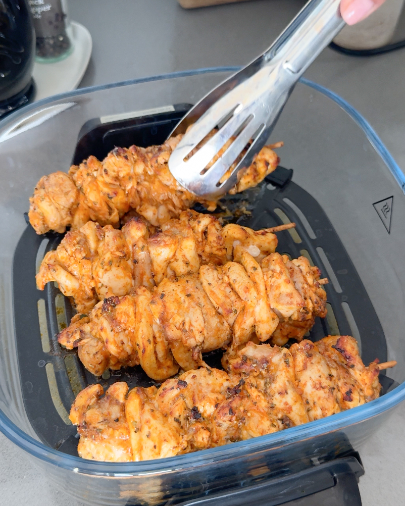 Lemon Garlic Chicken Skewers in Air Fryer