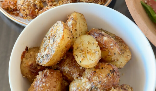 Crispy Air Fryer Parmesan Butter Potatoes
