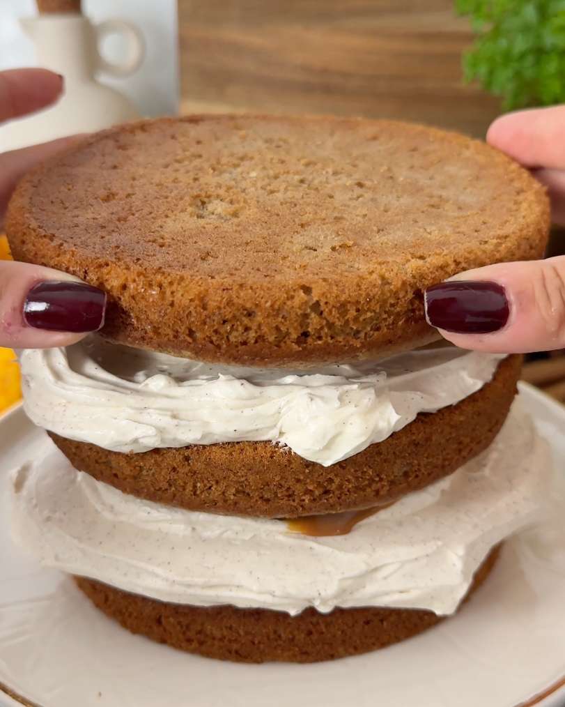stacking cake layers